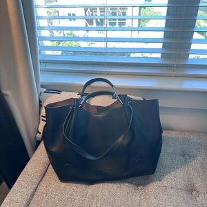 Shonda Roberts Squared tote bag - removable insert fits 13inch laptop